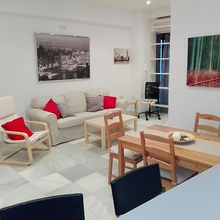 Céntrico Apartamento con Patio Privado Sevilha Exterior foto