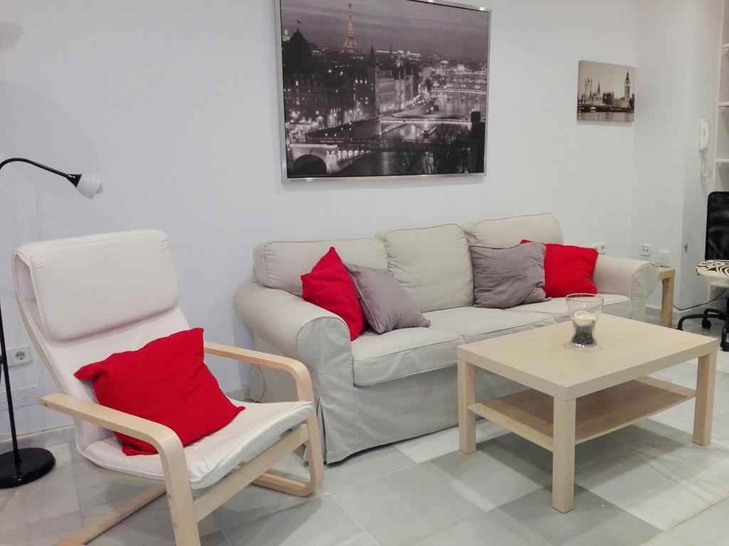 Céntrico Apartamento con Patio Privado Sevilha Exterior foto